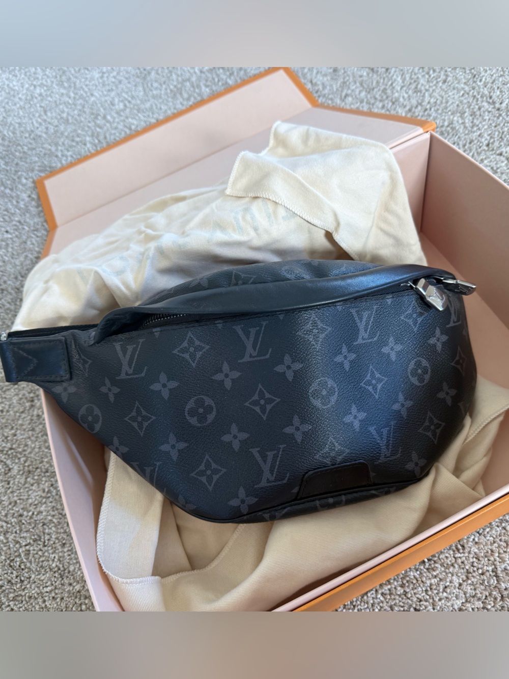 Louis Vuitton Discovery Bumbag PM